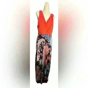 Gorgeous Sleeveless Maxi Dress in Coral and Paisley